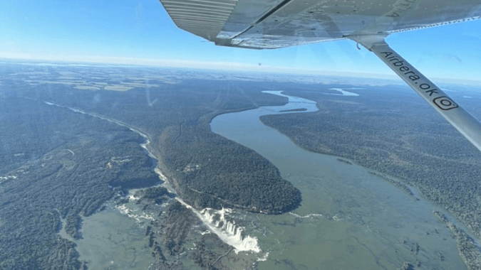 Iguazu from above: small-plane experience over the Devil’s Throat Iguazu from above: small-plane experience over the Devil’s Throat