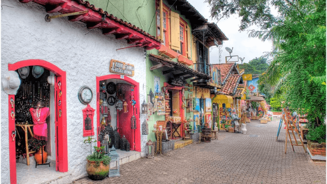 Colonial streets of Embu das Artes, the most famous art village near São Paulo.