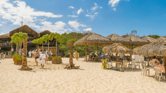 Atardecer en la Costa Oeste de Jericoacoara: Lagoa do Paraíso y hamacas