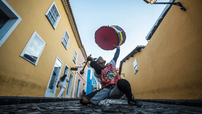 Passeio noturno em Pelourinho em Salvador com música afro-brasileira ao vivo Passeio noturno em Pelourinho em Salvador com música afro-brasileira ao vivo