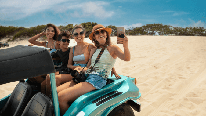 Tour en buggy a Pipa desde Natal: dunas y acantilados