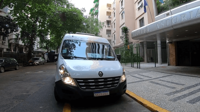 Trajet privé climatisé, idéal pour commencer vos vacances à Angra.