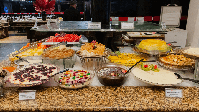 Rafain Churrascaria Foz do Iguaçu: buffet dinner with Latin American cultural show