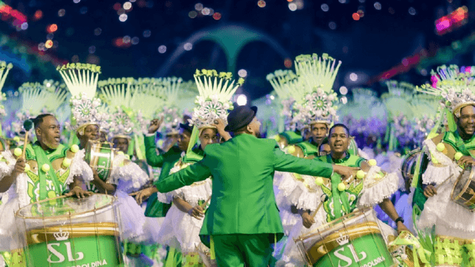 Suíte VIP Folia Tropical: vista premium para o Desfile das Campeãs