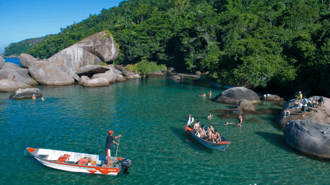 Trindade Paraty: trilhas costeiras e snorkel na Praia do Cachadaço